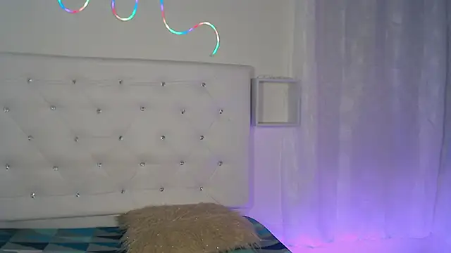 tatixxxvega online show from October 11, 2025, 1:31 pm