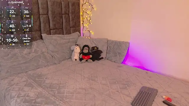 sophie gonz online show from October 18, 2025, 12:13 am