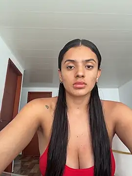 Snapshot of AnaaFaith_ chatting on April 23, 2026, 6:43 pm AnaaFaith online show from April 23, 2026, 6:43 pm