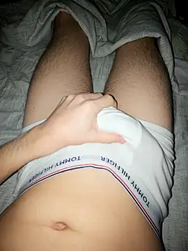 NonDirloAllaMamma online show from October 17, 2025, 7:49 pm