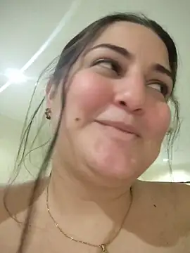 barbielamaravilla11 online show from November 15, 2025, 4:25 pm