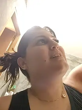 barbielamaravilla11 online show from April 18, 2026, 4:11 pm