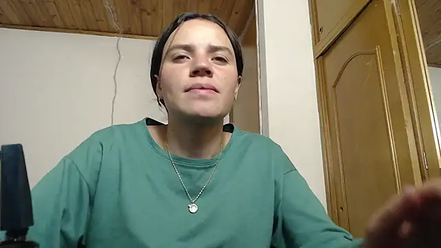 Snapshot of Skylar_Serenity chatting on October 18, 2025, 10:43 pm Skylar Serenity online show from October 18, 2025, 10:43 pm