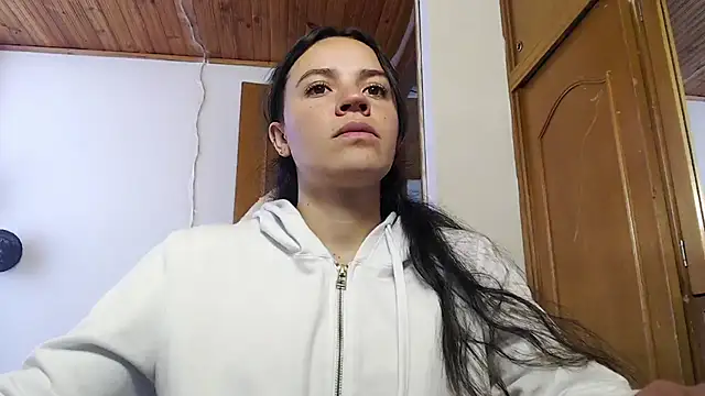 Snapshot of Skylar_Serenity chatting on October 21, 2025, 7:14 pm Skylar Serenity online show from October 21, 2025, 7:14 pm