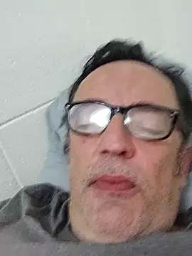 Snapshot of Txacas chatting on October 26, 2025, 4:07 am Txacas online show from October 26, 2025, 4:07 am