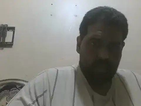 elpoop7305 online show from April 9, 2026, 11:32 pm