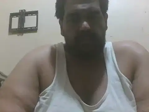 Snapshot of elpoop7305 chatting on July 5, 2026, 9:38 am elpoop7305 online show from July 5, 2026, 9:38 am