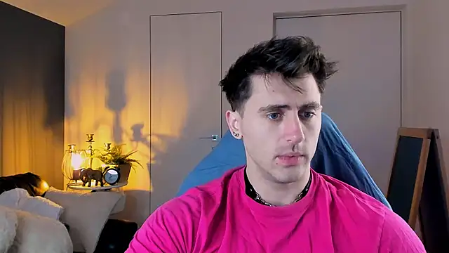 Oscar Miller  online show from November 20, 2025, 8:52 pm