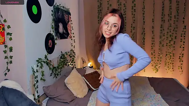 VedaSchulz online show from January 15, 2026, 6:44 pm