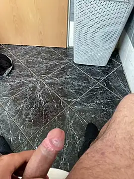 Snapshot of geilheit12 chatting on October 14, 2025, 9:43 am geilheit12 online show from October 14, 2025, 9:43 am