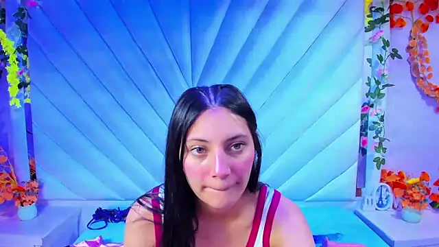  Luna Bennett online show from November 7, 2025, 12:38 pm