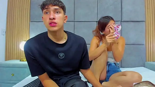 ChanellandMax online show from November 14, 2025, 1:10 pm