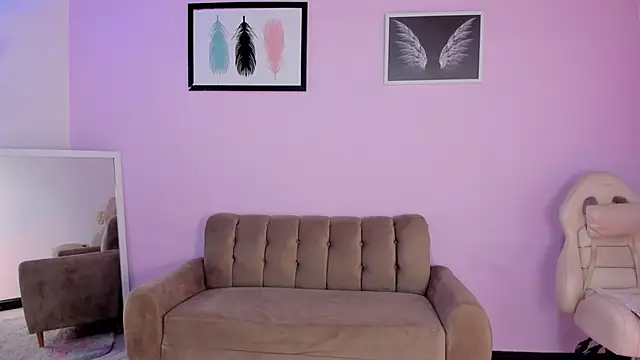 fressittalove01 online show from February 10, 2026, 5:50 pm