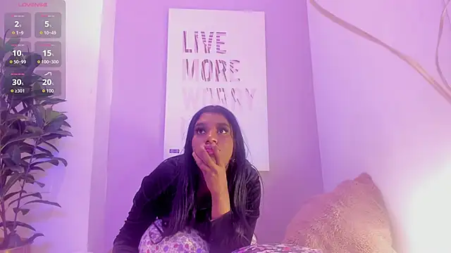 KendraChavez  online show from February 19, 2026, 8:49 pm