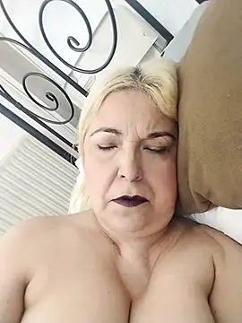 MarielaFerrer online show from November 10, 2025, 12:37 pm