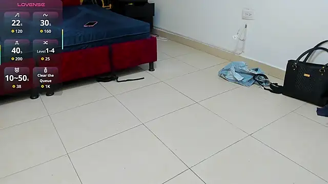 VioletRose as online show from February 26, 2026, 8:08 pm