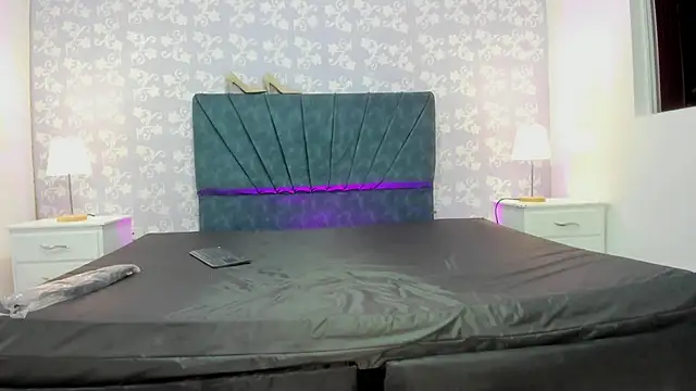 VioletRose as online show from March 25, 2026, 1:55 am