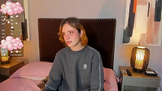 Snapshot of seraphine_star chatting on February 15, 2026, 9:44 pm seraphine star online show from February 15, 2026, 9:44 pm