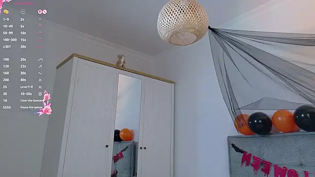 ada di online show from October 31, 2025, 7:53 am