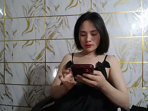 Lyzizi lovely09 online show from May 17, 2026, 7:50 am