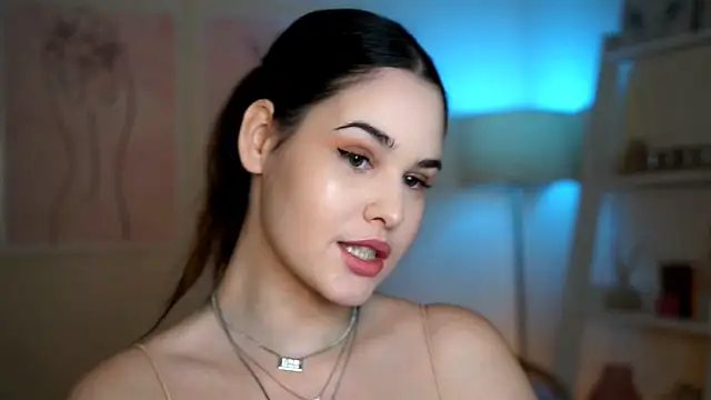 Snapshot of BustyGff chatting on October 15, 2025, 8:25 am BustyGff online show from October 15, 2025, 8:25 am