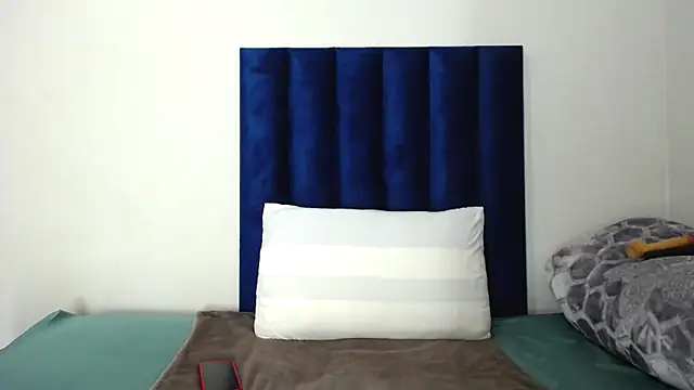 Pinkdollyg online show from October 1, 2025, 6:36 pm