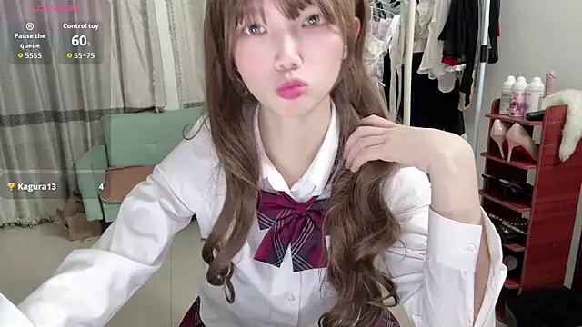 Snapshot of Yiyi-707 chatting on October 13, 2025, 12:16 pm Yiyi-707 online show from October 13, 2025, 12:16 pm