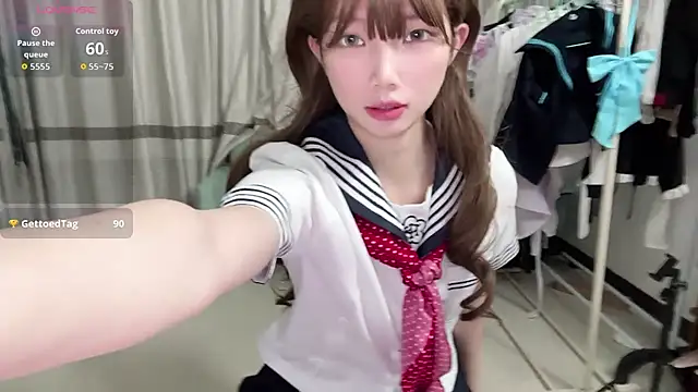 Snapshot of Yiyi-707 chatting on October 14, 2025, 11:44 am Yiyi-707 online show from October 14, 2025, 11:44 am