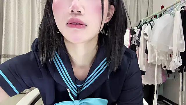 Snapshot of Yiyi-707 chatting on October 19, 2025, 11:33 am Yiyi-707 online show from October 19, 2025, 11:33 am