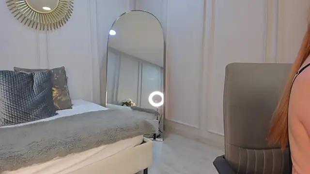 CharlotteBrownn  online show from October 4, 2025, 1:36 am