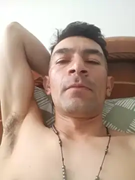 Snapshot of kaMiLoBa chatting on November 5, 2025, 3:12 pm kaMiLoBa online show from November 5, 2025, 3:12 pm