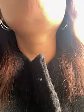 feifei 521 online show from October 25, 2025, 6:10 am