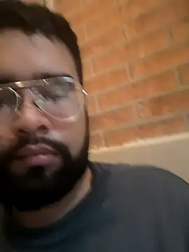 Snapshot of Asdfg0001 chatting on November 5, 2025, 10:15 am Asdfg0001 online show from November 5, 2025, 10:15 am