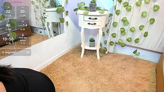 ZaharaSkylar online show from October 30, 2025, 12:17 pm