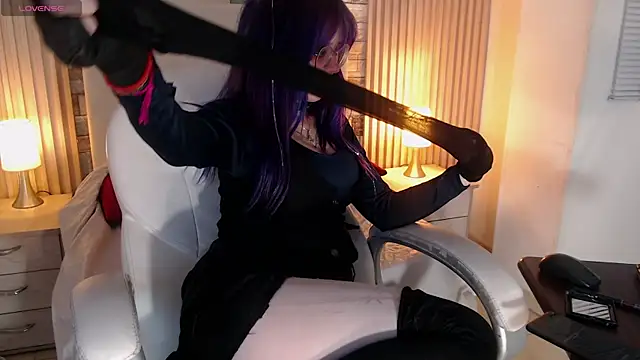 rihonna hs8 online show from November 6, 2025, 1:12 pm