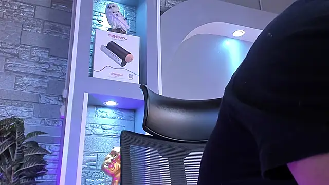 dominic de luca online show from February 11, 2026, 4:06 am