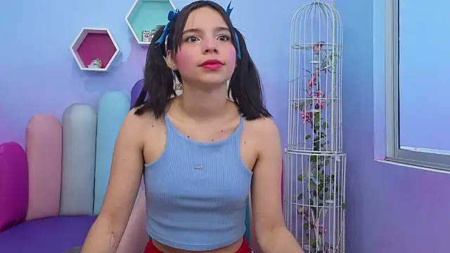 Issa Skinny  online show from November 5, 2025, 11:32 am