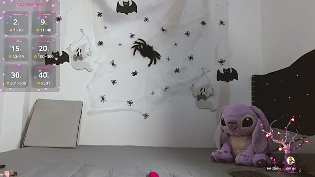 Snapshot of SamyRoss chatting on October 22, 2025, 12:44 am SamyRoss online show from October 22, 2025, 12:44 am