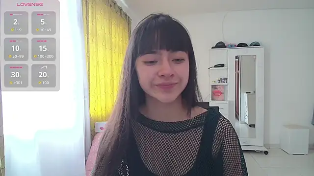 Snapshot of violetta_blackk chatting on September 25, 2025, 4:32 pm violetta blackk online show from September 25, 2025, 4:32 pm