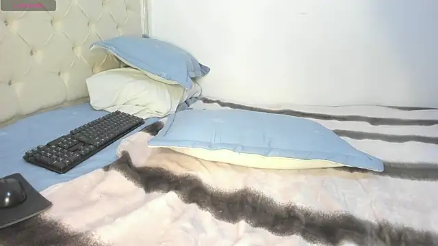 katitahotcam ass online show from October 9, 2025, 11:58 pm