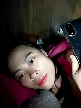 CoMay003 online show from February 11, 2026, 5:12 am