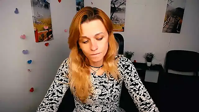 Snapshot of PeppyMia chatting on November 13, 2025, 10:14 am PeppyMia online show from November 13, 2025, 10:14 am