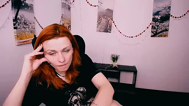 Snapshot of PeppyMia chatting on February 20, 2026, 8:05 am PeppyMia online show from February 20, 2026, 8:05 am