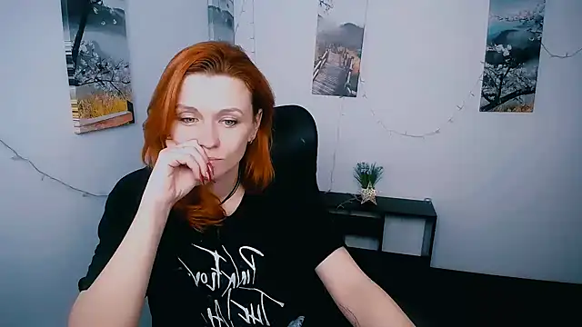 Snapshot of PeppyMia chatting on February 24, 2026, 7:39 am PeppyMia online show from February 24, 2026, 7:39 am