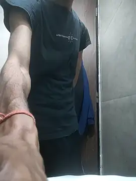 fckboy987 online show from April 18, 2026, 12:42 pm