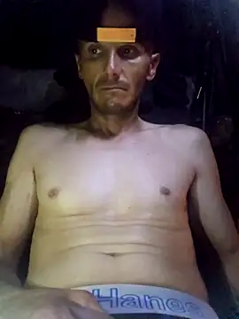 Snapshot of Romance32 chatting on October 16, 2025, 4:02 am Romance32 online show from October 16, 2025, 4:02 am