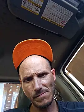 Snapshot of Romance32 chatting on October 20, 2025, 6:08 pm Romance32 online show from October 20, 2025, 6:08 pm