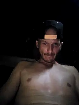 Snapshot of Romance32 chatting on October 28, 2025, 2:04 am Romance32 online show from October 28, 2025, 2:04 am