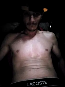 Snapshot of Romance32 chatting on October 31, 2025, 4:02 am Romance32 online show from October 31, 2025, 4:02 am