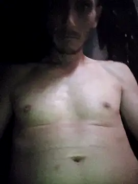 Snapshot of Romance32 chatting on November 17, 2025, 12:38 am Romance32 online show from November 17, 2025, 12:38 am